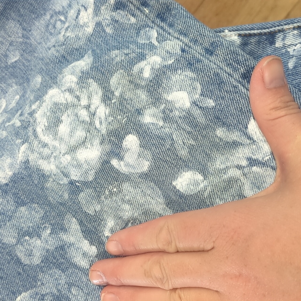 Levi's Blue Floral Jeans - Picture 15 of 16